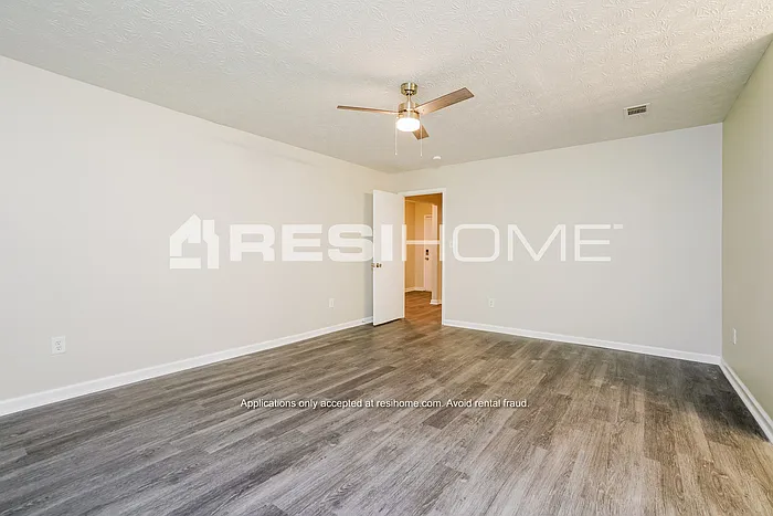 935 River Glen Pl — Photo 8