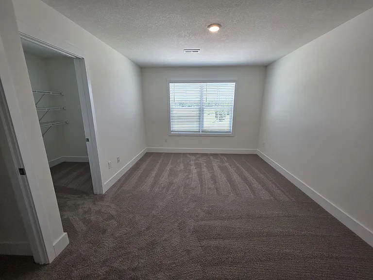 246 Business Park Ln — Photo 22
