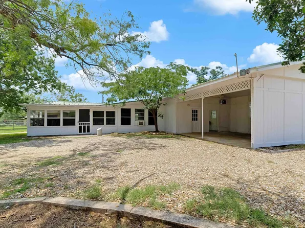 222 Bluebonnet Drive, Granite Shoals, TX 78654