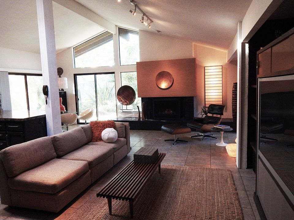 2nd image of 4706 Oakshire Ct