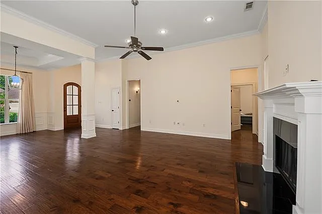 404 Golden Leaf Ct — Photo 5