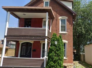 1938 Washington St, Dubuque, IA 52001