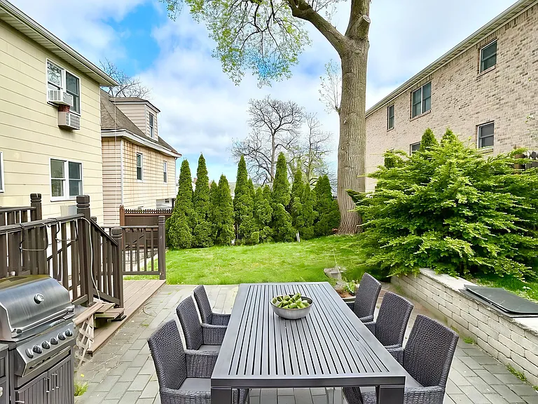 164 Rossiter Ave #1 — Photo 14