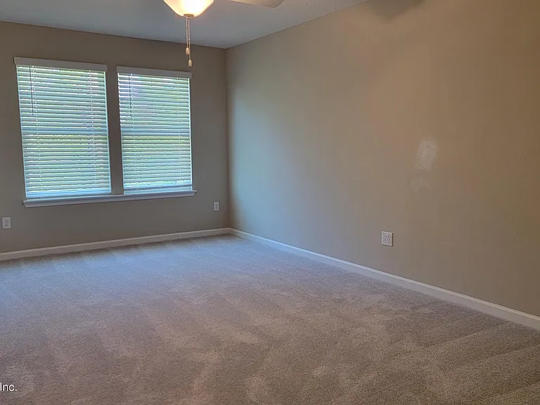 12870 Josslyn Ln — Photo 10