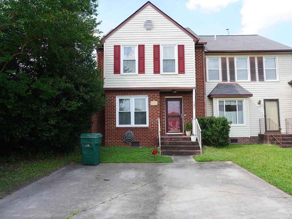 1st image of 103 Wexford Dr E