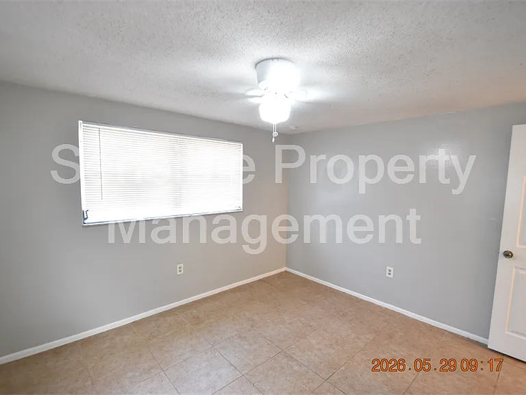 10816 Piccadilly Rd — Photo 26