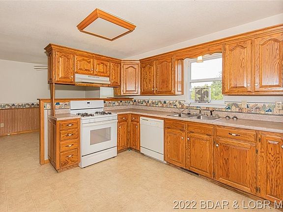 3rd image of 25699 Duran Creek Ave