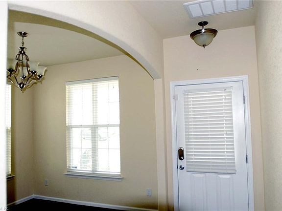 5th image of 5533 Sadie Ln