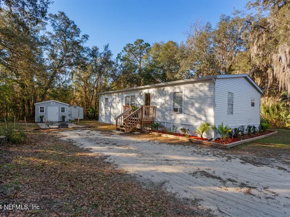 103 LYNNWOOD Avenue, Interlachen, FL 32148