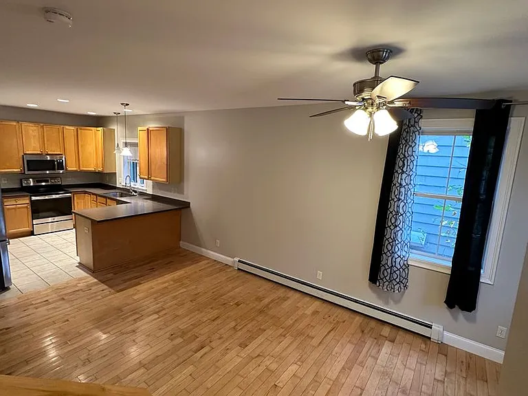 1044 North Ave #4 — Photo 9
