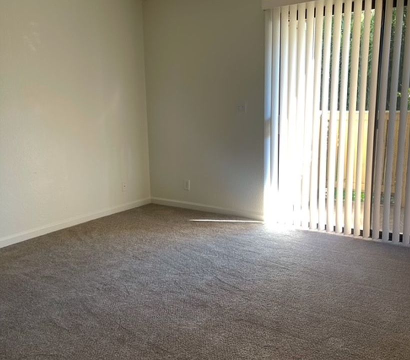 1st image of 720 Sunrise Ave APT 5