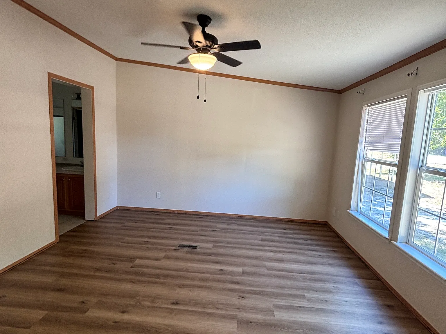 3 bed, 1566 sqft, $1,550 — Photo 3