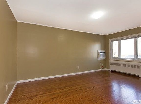 2nd image of 245 Lexington Ave
