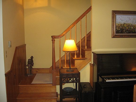 5th image of 217 Parrish Rd
