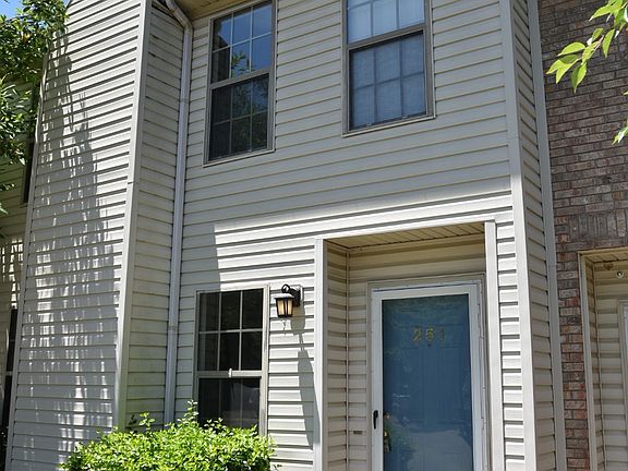 3rd image of 3175 Kirklevington Dr #251