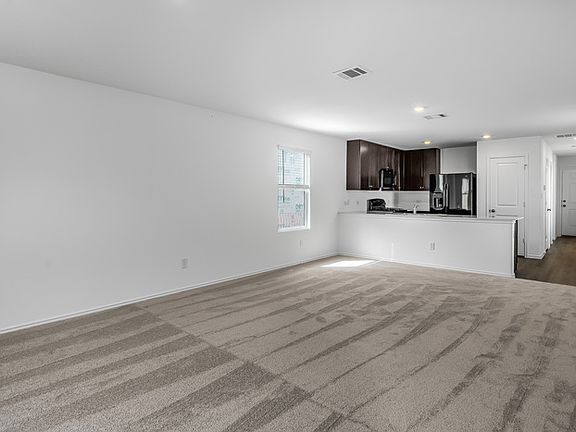5th image of 61 Trinity Cir