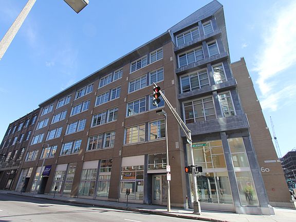 5th image of 160 E Berkeley St #160-513