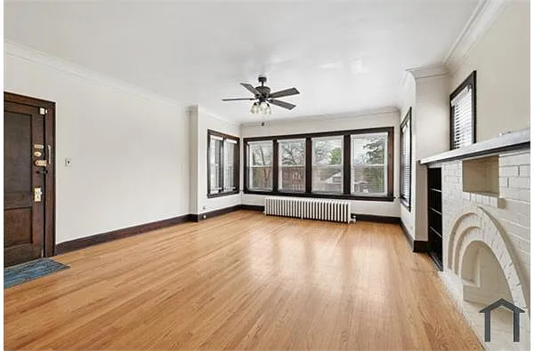 Building Photo - 10226 S Charles St #1