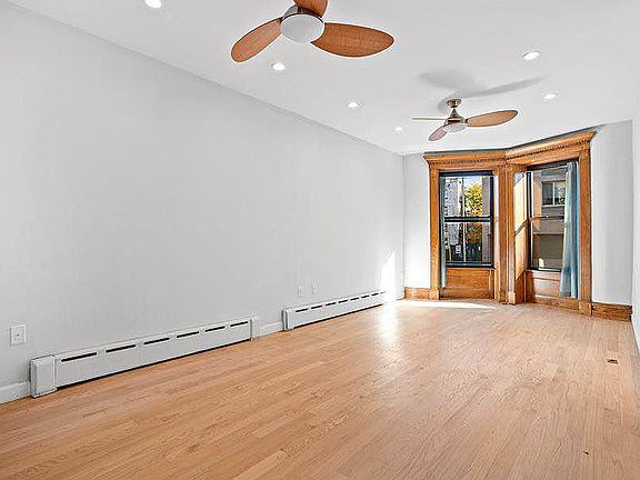 4th image of 1518 Bedford Ave APT 1R