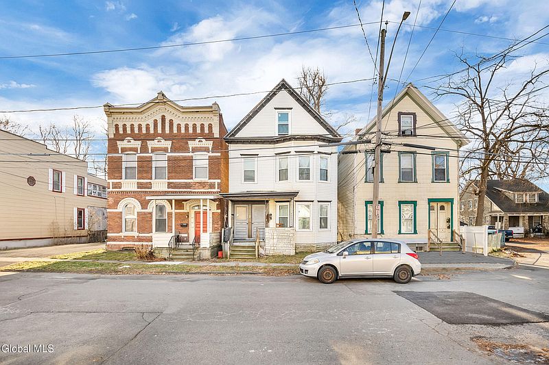 4th image of 1822 Highland Avenue