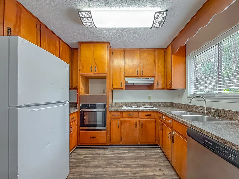 3735 Donovan Dr #A — Photo 12