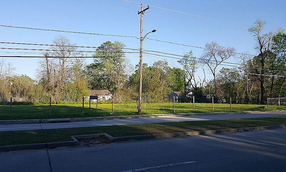1st image of 8710 Lockwood Dr
