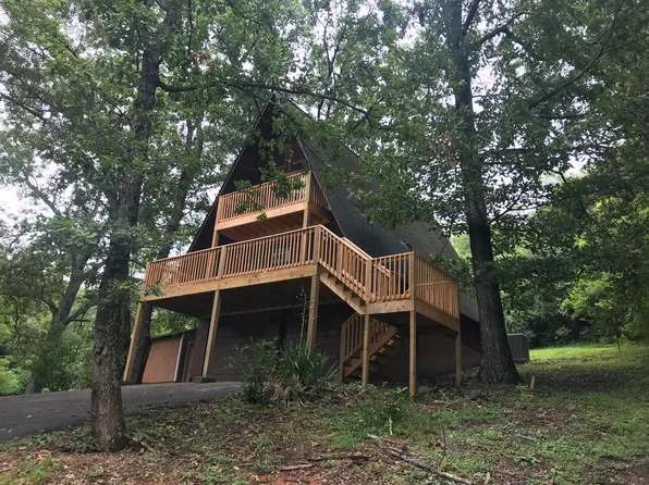 1916 Dover Rd, Morristown, TN 37813