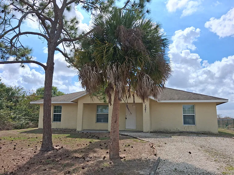 7061 Tide Cir — Photo 1