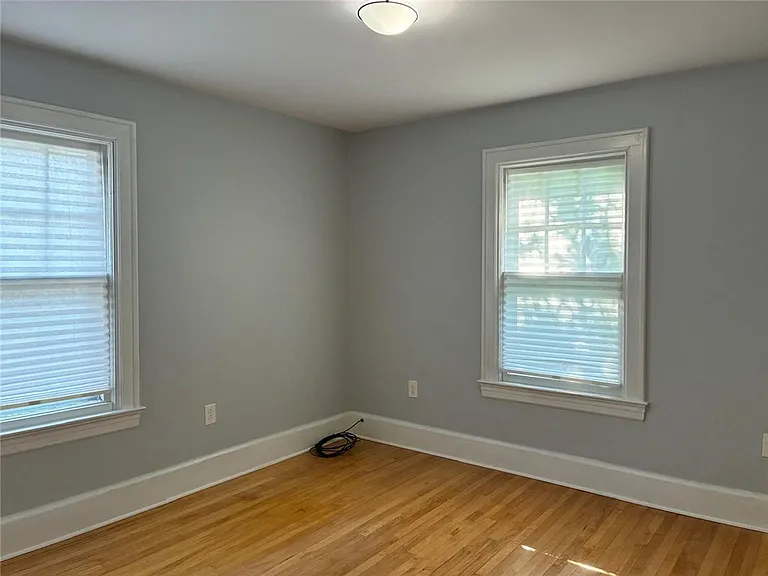 314 S Pleasant St — Photo 19