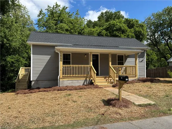 605 Oak St, Eden, NC 27288