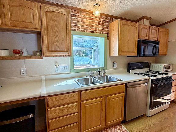 4th image of 14200 Scenic Ct