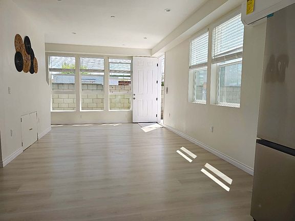 4th image of 502 N Campbell Ave #502