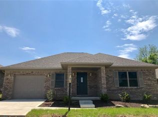 606 Longcastle Dr, Greencastle, IN