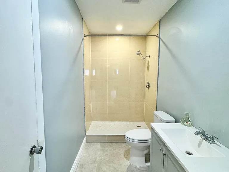 382 E Royal Palm Rd #80 — Photo 7