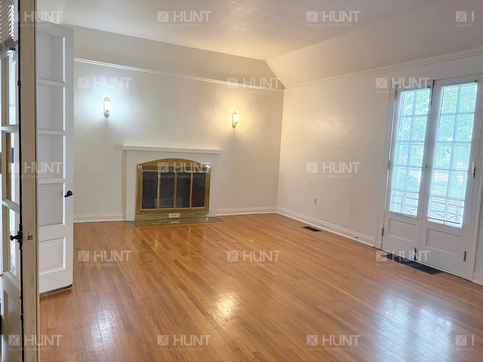 4 bed, 2853 sqft, $2,583 — Photo 4