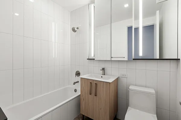 Rented by Greystar | media 29