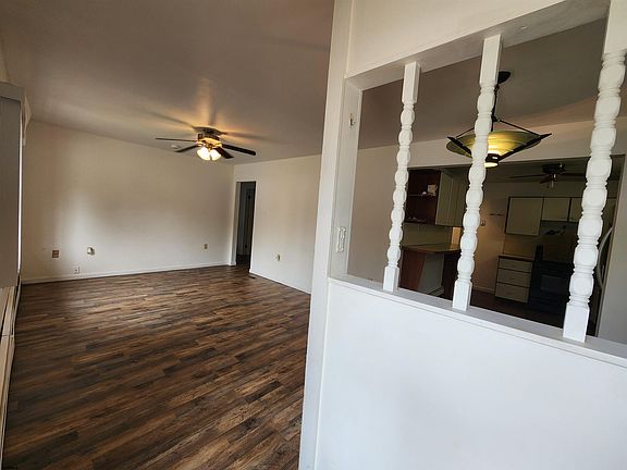 3rd image of 108 Hickory St