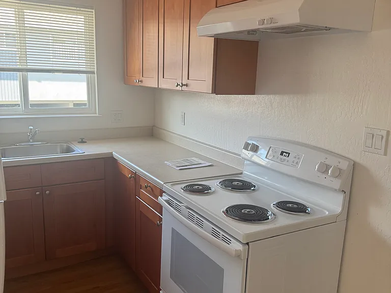 Kitchen--recently remodeled--everything you need!