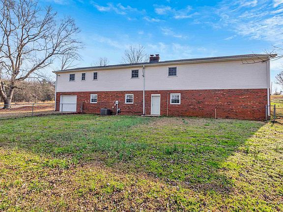 2nd image of 434 Old Hunts Bridge Rd