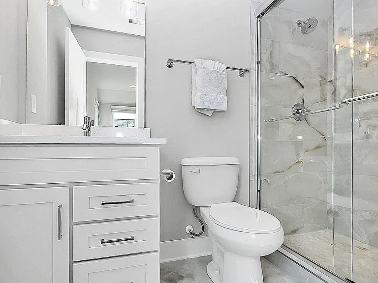 1103 Shuman View Ct — Photo 24