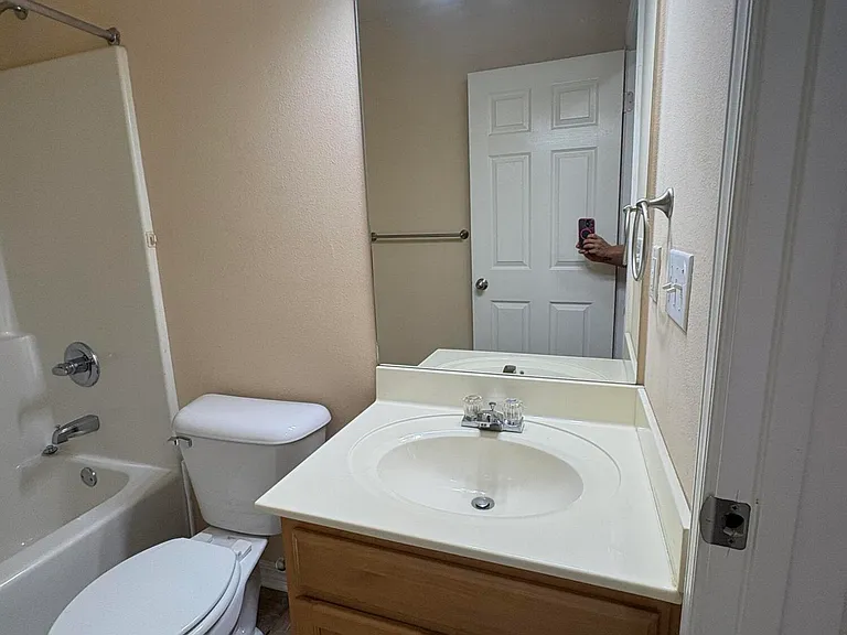 8104 Laredo Ave #D — Photo 15