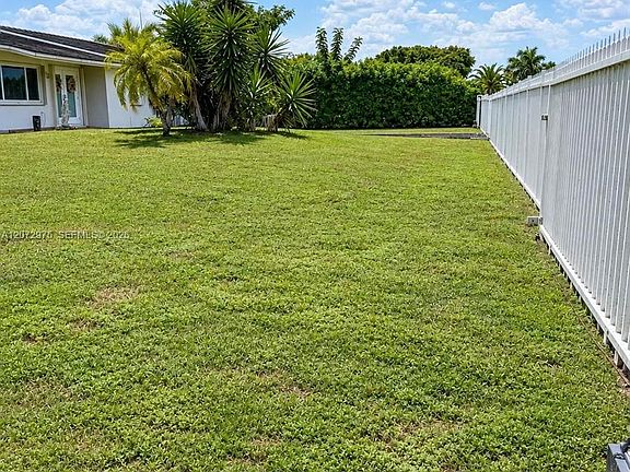 3rd image of 20890 SW 236th St