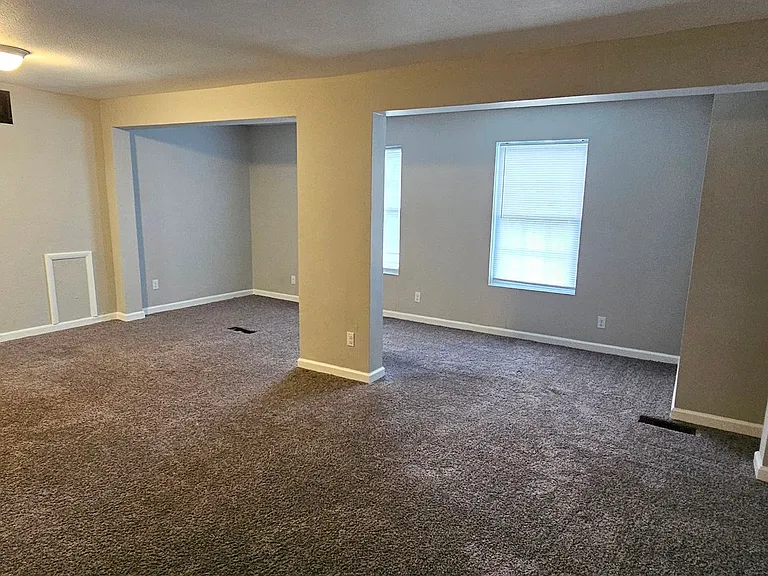 Spacious 2 bedroom 2 bath apartments in Harrison Township! — Photo 9