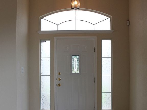 3rd image of 4906 Golden Gate Dr