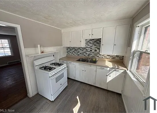 5713 South Blvd — Photo 2