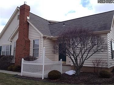 1st image of 107 Village Ct #107