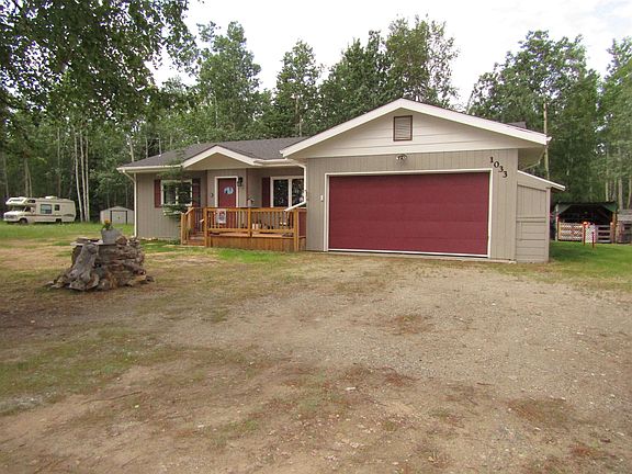 3rd image of 1033 Clearwater Rd
