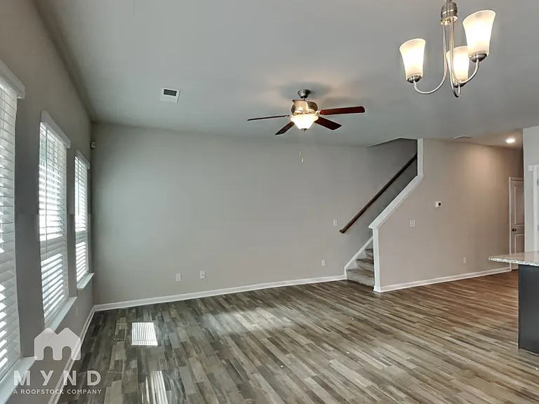 4952 Lower Elm St #18 — Photo 5