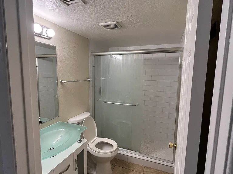 17 E Ruth Ave #302 — Photo 11