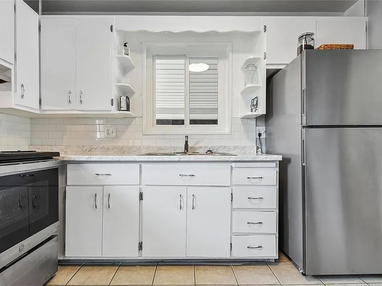 7056 Alan Dr — Photo 4